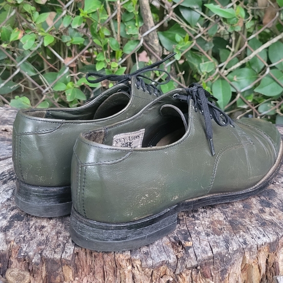 Vintage 60’s STACY ADAMS Black Leather Toe Cap Detail Oxfords Mens Size 7D main image 4